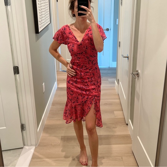 MAJORELLE Dresses & Skirts - Majorelle pink floral dress